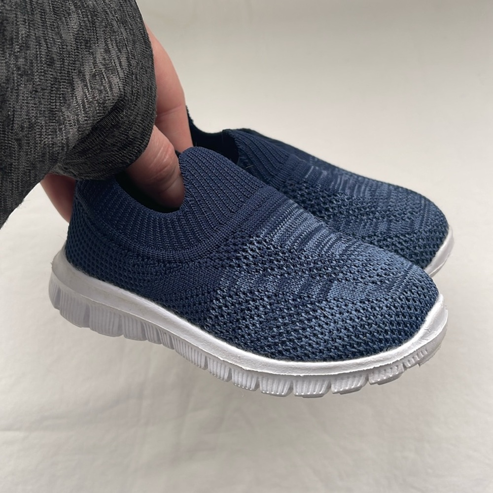 toddler size 5/5.5 navy blue slip on tennis shoes